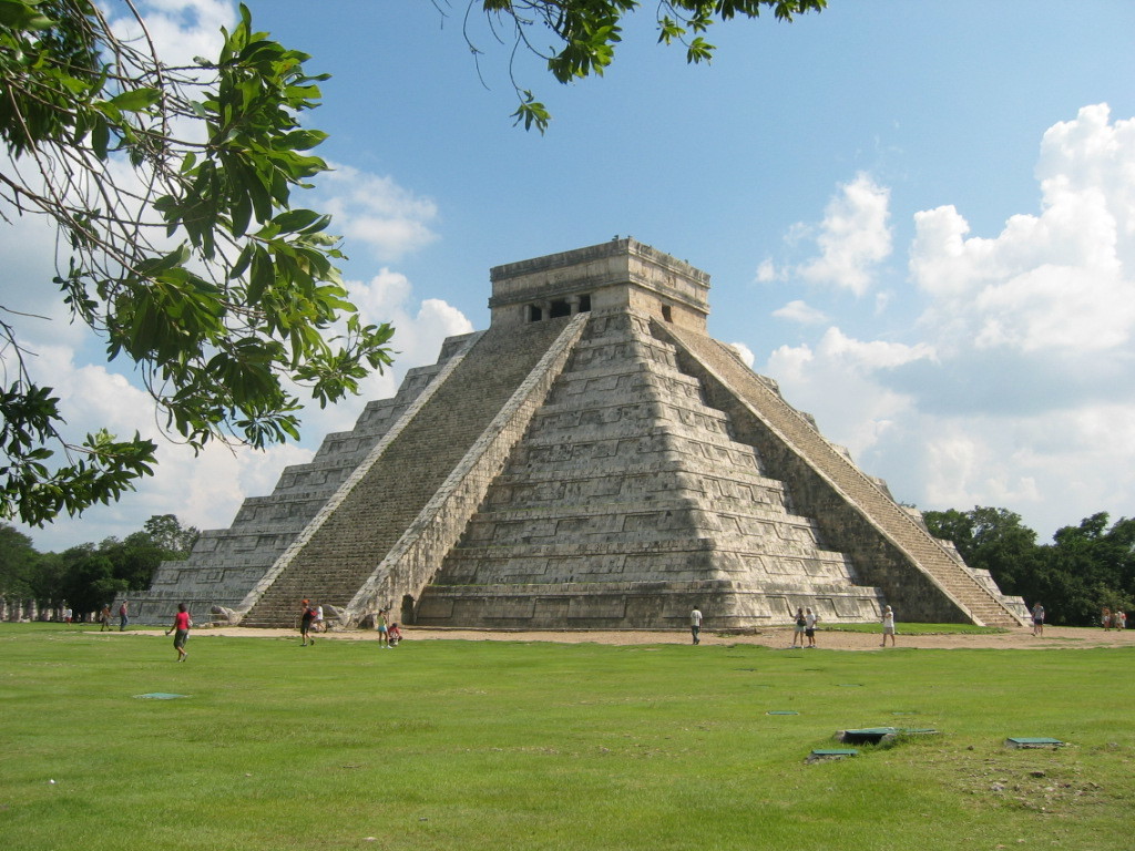 book a private transportation tour to Chichen itza from Cancun