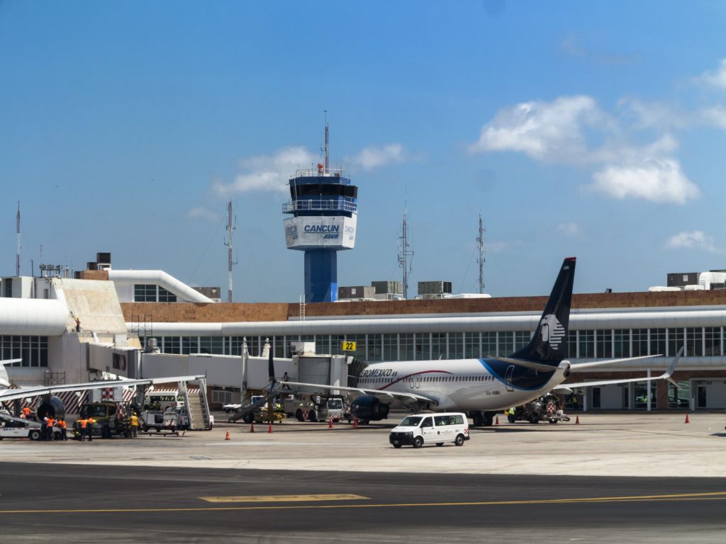 avis car return cancun airport