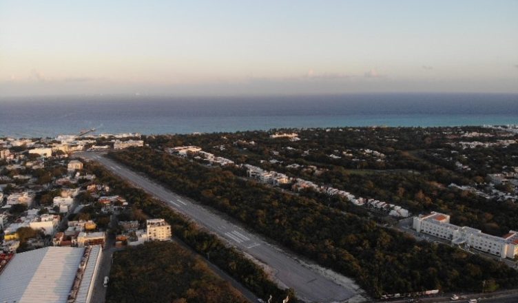 playa del carmen international airport