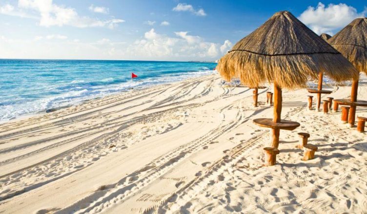 is november good time to visit cancun